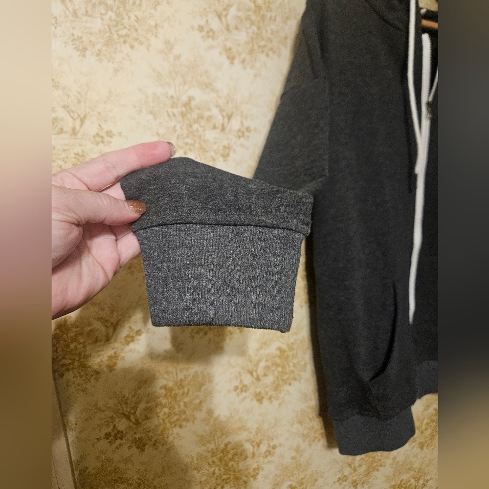 NWOT AMAZON  dark Grey zipper hoodie SMALL UNISEX - Picture 8 of 12